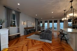 375 Huger Street photo 4