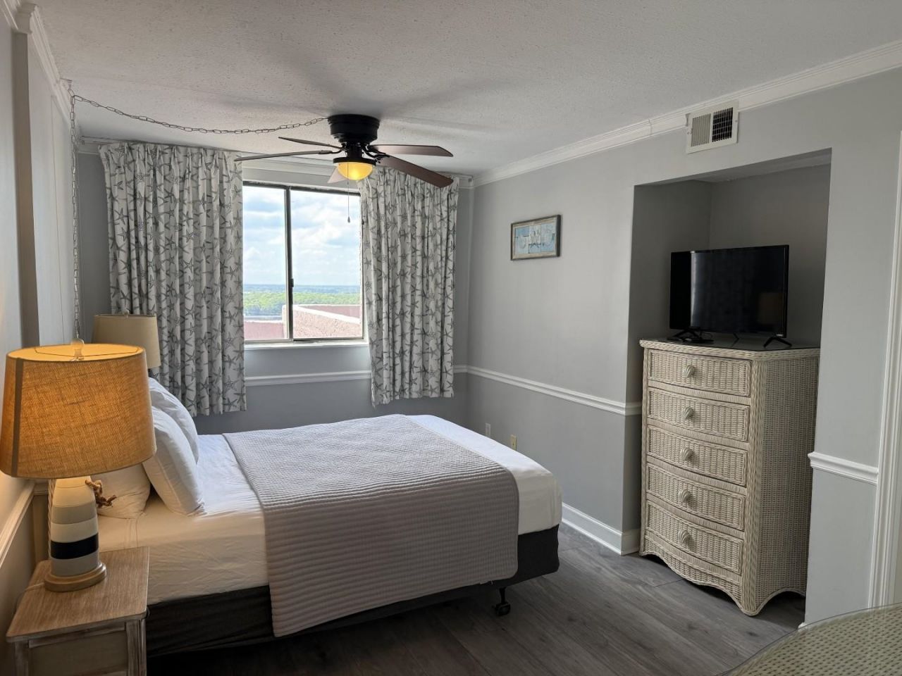2406 N Ocean Blvd.  Photo 21