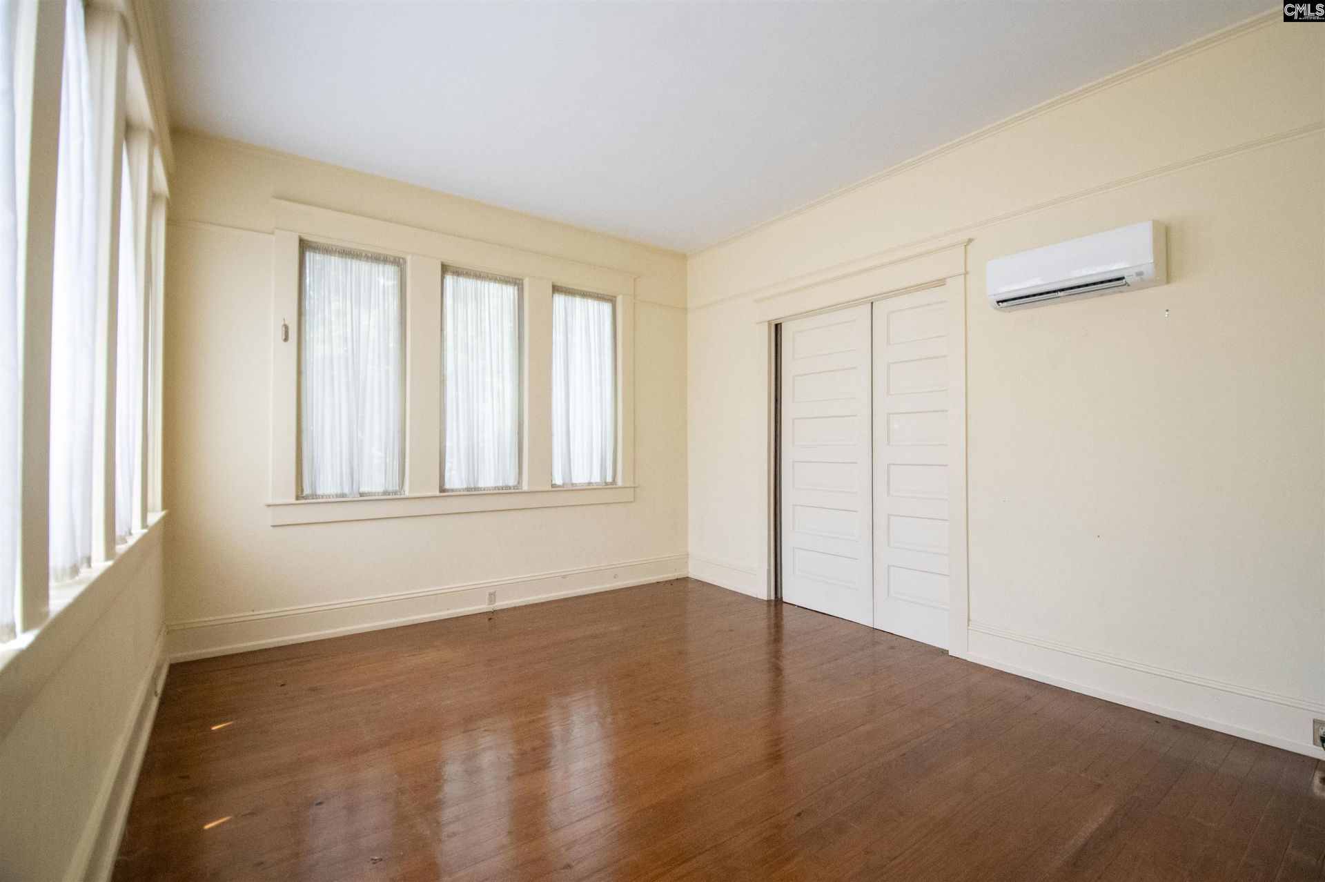 1015 Boundary Street  Photo 12