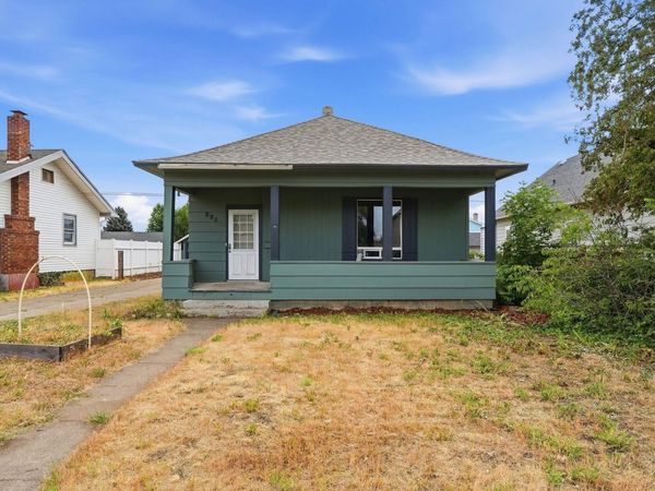 221 W Carlisle St, Spokane, WA 99205