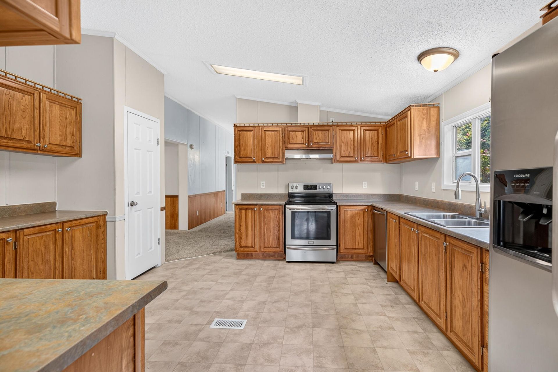 1825 Central Avenue Photo 34