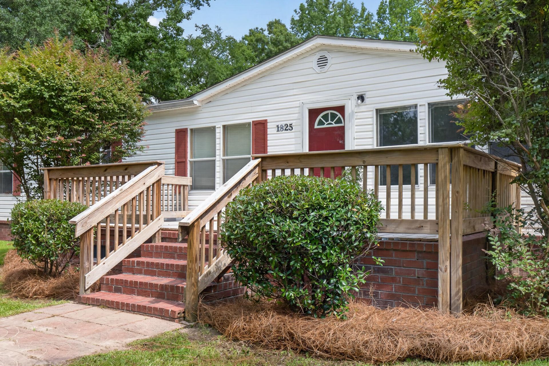 1825 Central Avenue Photo 4