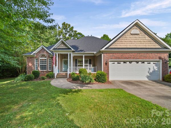 1042 Marguerite Drive , Lowell, NC 28098