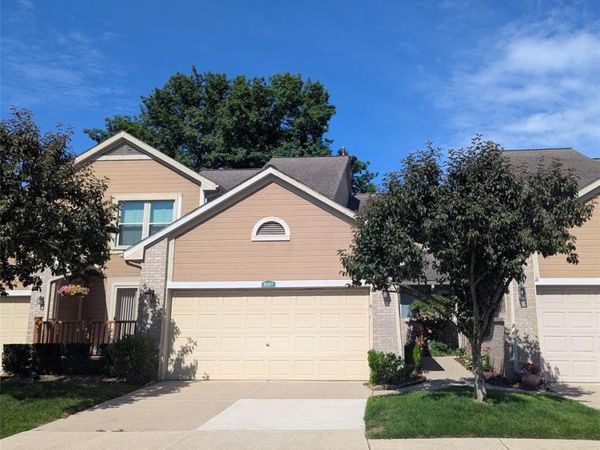 9327 Eastwind Drive , Livonia, MI 48150