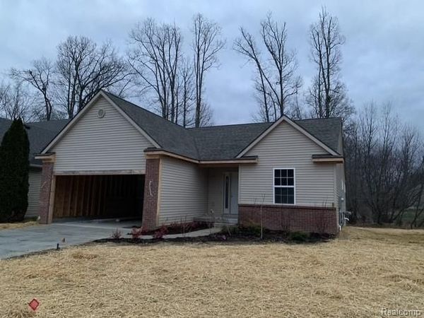 11473 Hidden Oaks Drive, Vienna Twp, MI 48420