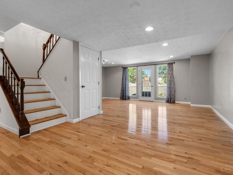 10883 Lakehurst Court, Sycamore Township, OH 45242 Photo 6