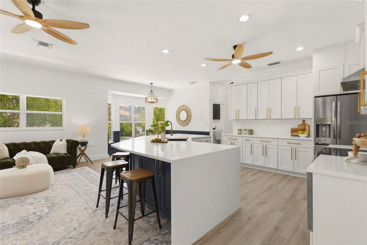 4074 Redbird Circle , Sarasota, FL 34231 Photo