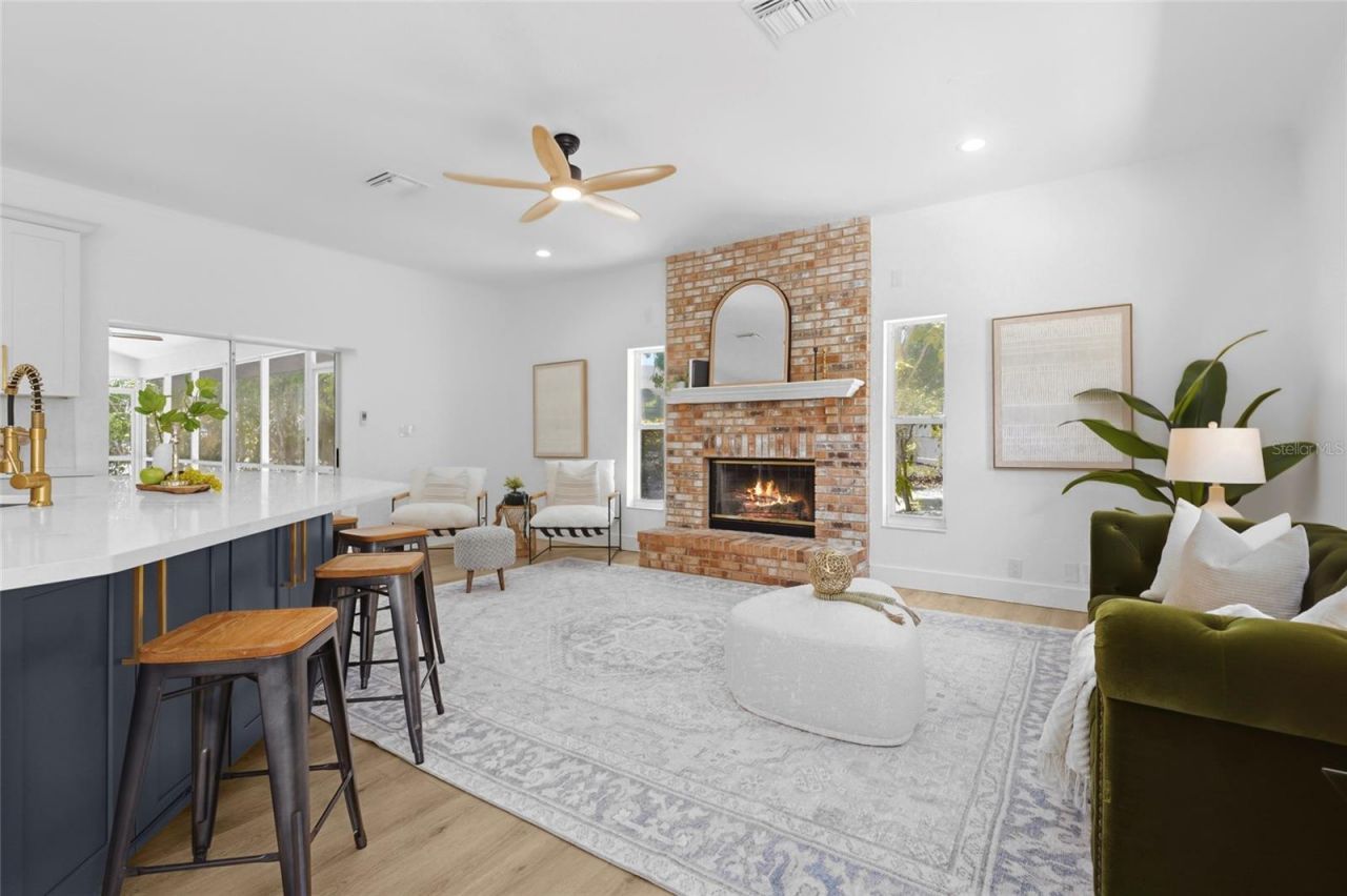 4074 Redbird Circle , Sarasota, FL 34231 Photo