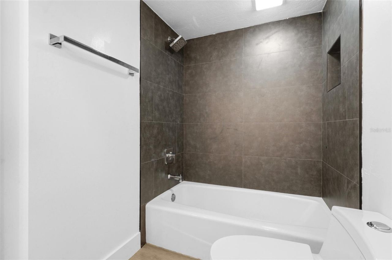 4074 Redbird Circle , Sarasota, FL 34231 Photo
