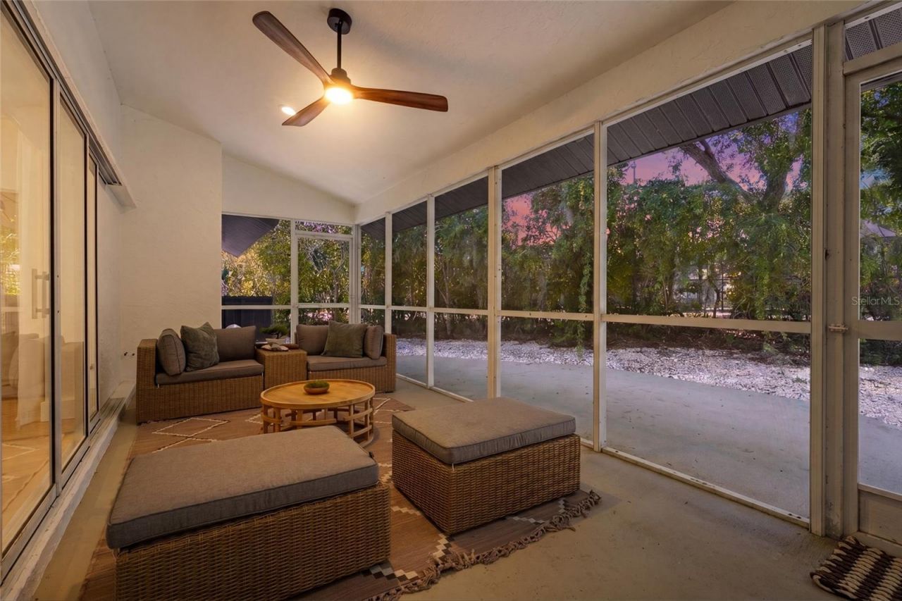 4074 Redbird Circle , Sarasota, FL 34231 Photo
