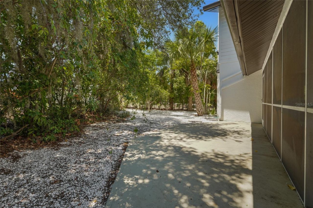 4074 Redbird Circle , Sarasota, FL 34231 Photo