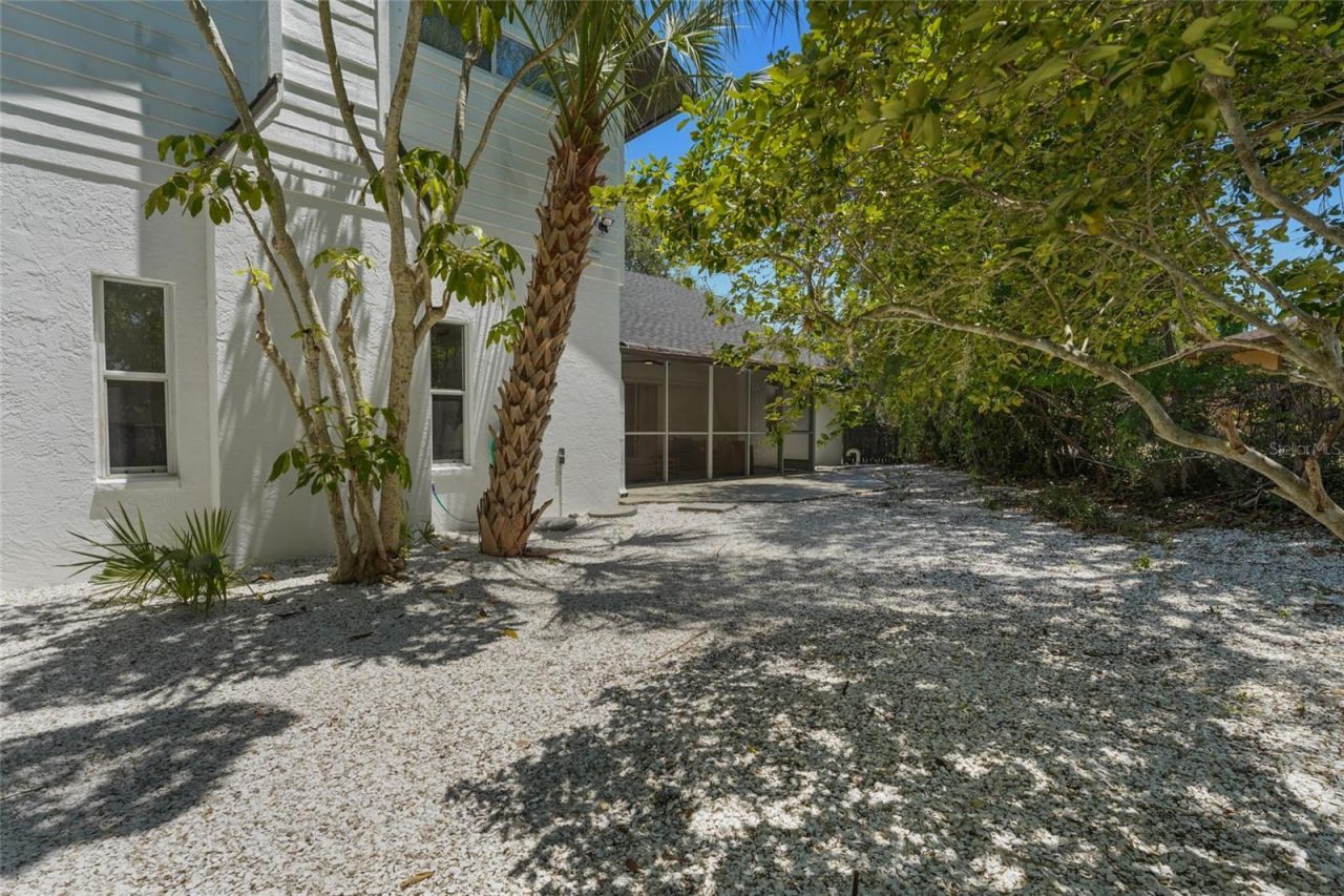 4074 Redbird Circle , Sarasota, FL 34231 Photo