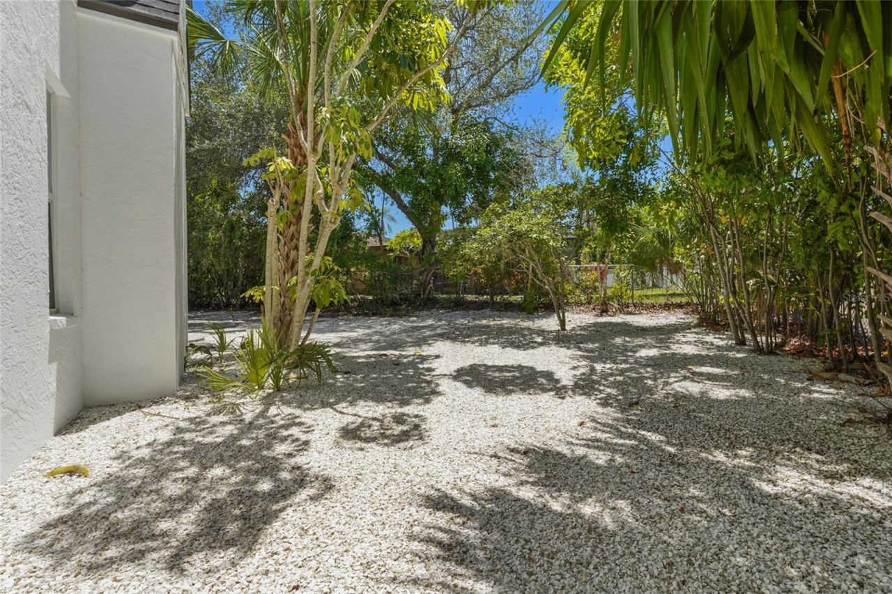 4074 Redbird Circle , Sarasota, FL 34231 Photo