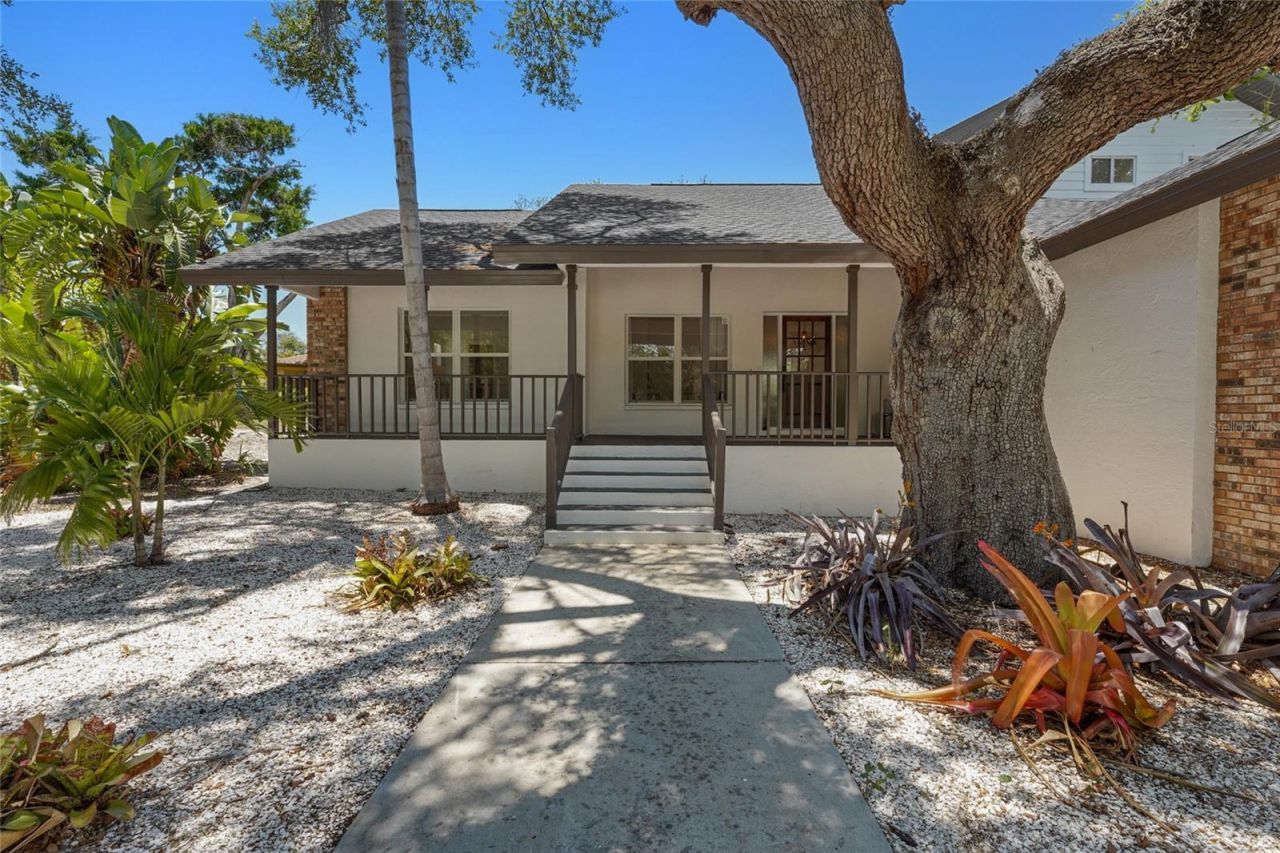 4074 Redbird Circle , Sarasota, FL 34231 Photo
