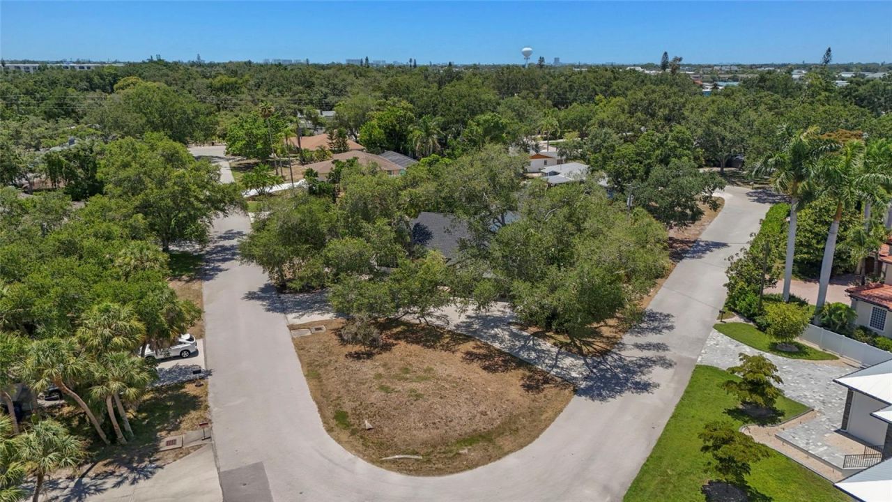 4074 Redbird Circle , Sarasota, FL 34231 Photo