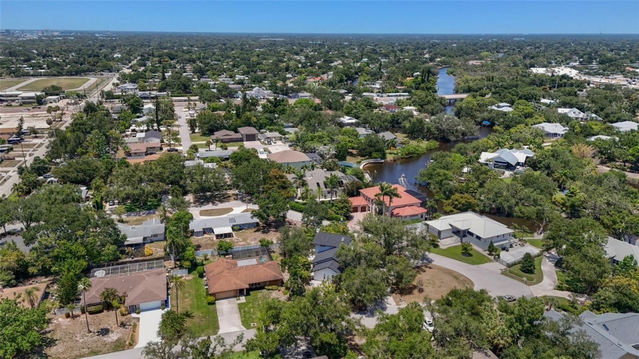 4074 Redbird Circle , Sarasota, FL 34231 Photo