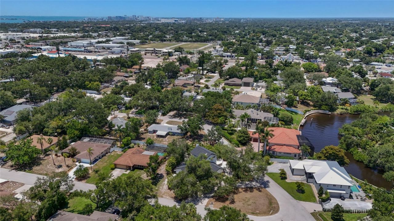 4074 Redbird Circle , Sarasota, FL 34231 Photo