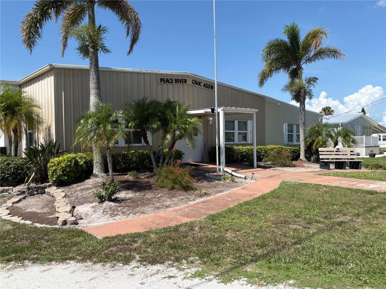 29192 Crawford Avenue, Punta Gorda, FL 33982 Photo