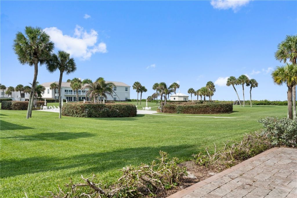 700 Beach Road, Unit 146, Vero Beach, FL 32963 Photo