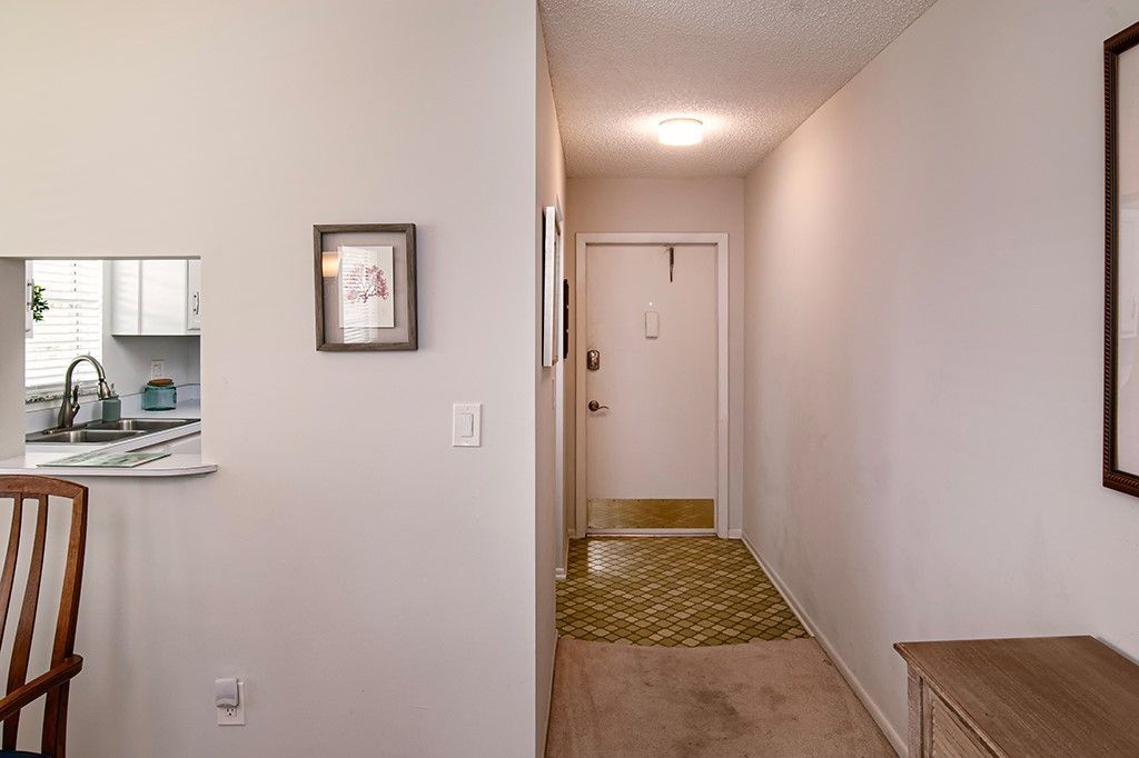 78 Royal Oak Drive, Unit 201, Vero Beach, FL 32962 Photo
