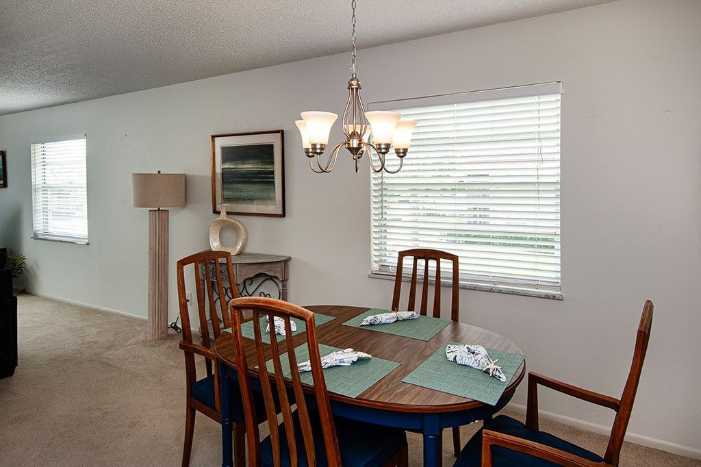 78 Royal Oak Drive, Unit 201, Vero Beach, FL 32962 Photo