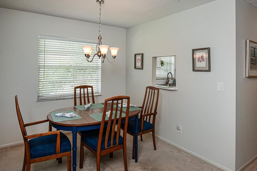 78 Royal Oak Drive, Unit 201, Vero Beach, FL 32962 Photo