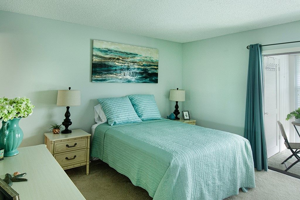 78 Royal Oak Drive, Unit 201, Vero Beach, FL 32962 Photo