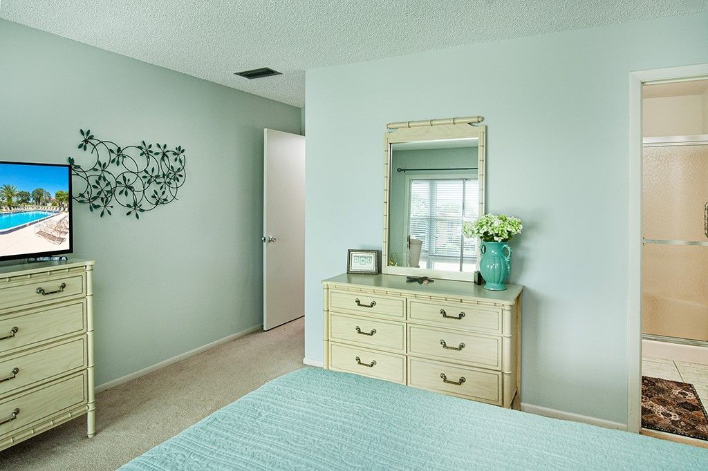 78 Royal Oak Drive, Unit 201, Vero Beach, FL 32962 Photo