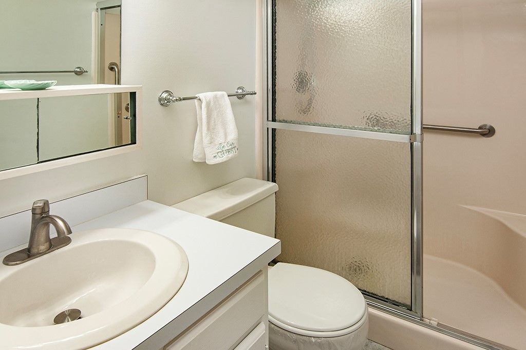 78 Royal Oak Drive, Unit 201, Vero Beach, FL 32962 Photo