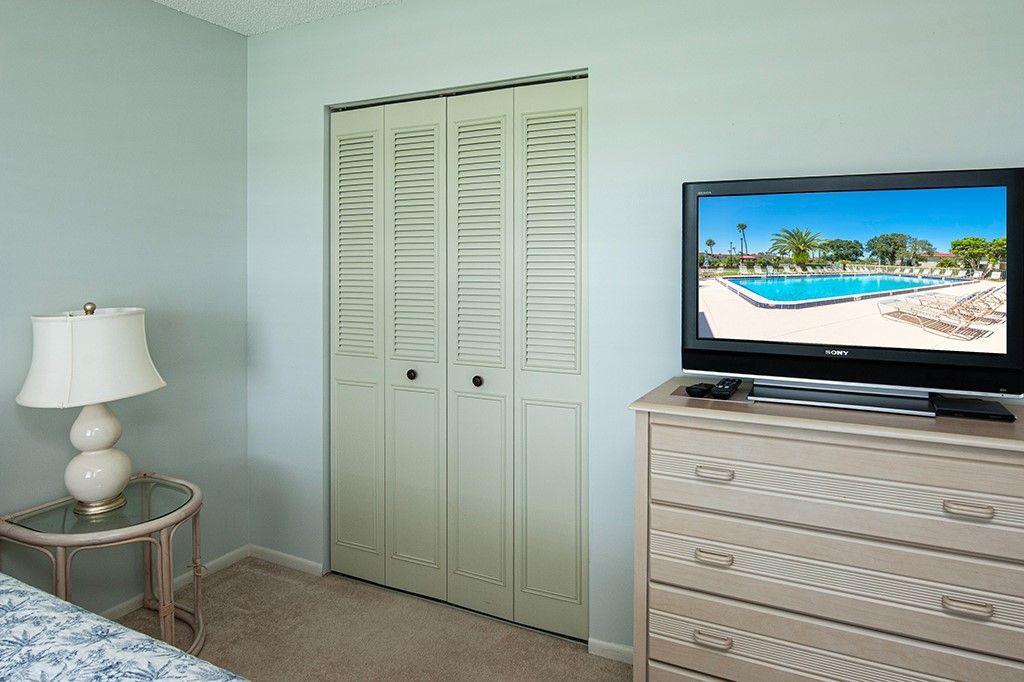 78 Royal Oak Drive, Unit 201, Vero Beach, FL 32962 Photo