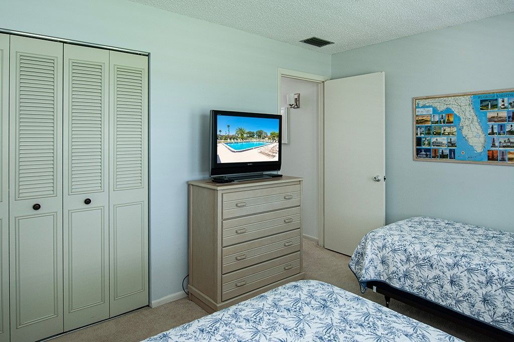 78 Royal Oak Drive, Unit 201, Vero Beach, FL 32962 Photo