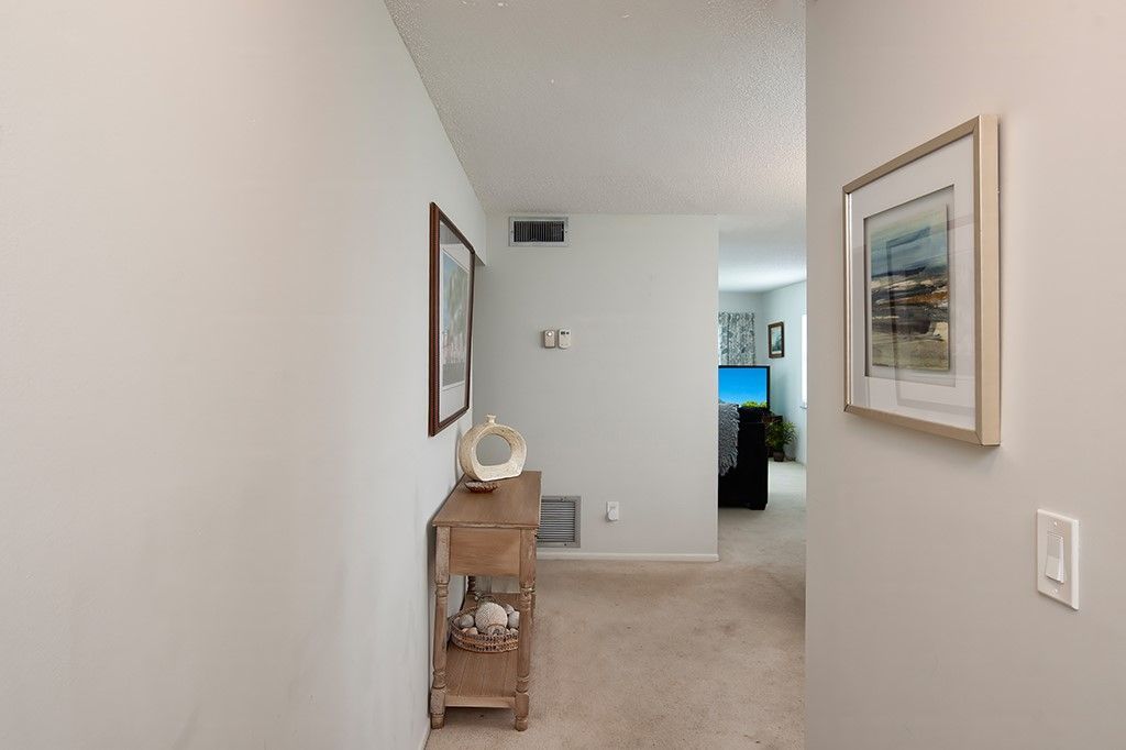 78 Royal Oak Drive, Unit 201, Vero Beach, FL 32962 Photo
