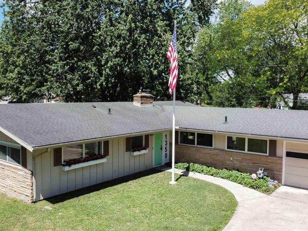 1350 Westwood , Adrian, MI 49221