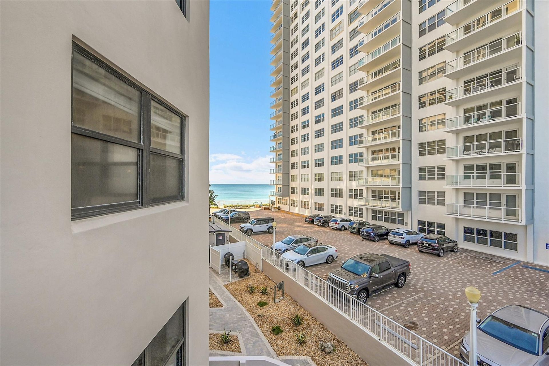 3800 Galt Ocean Drive, Unit 311, Fort Lauderdale, FL 33308 Photo