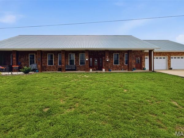16705 Oak Hill Dr Road , Houston, MO 65483