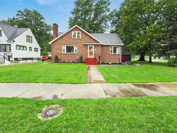 11 S Shore Boulevard, Buffalo, NY 14218