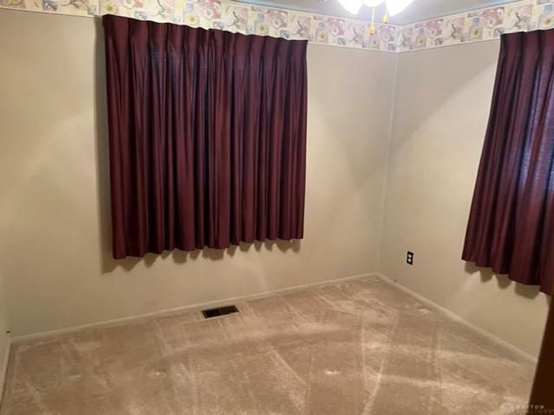 725 Hile Lane, Englewood, OH 45322 Photo 14