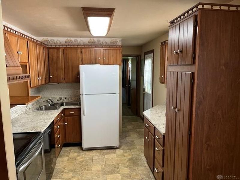 725 Hile Lane, Englewood, OH 45322 Photo 5
