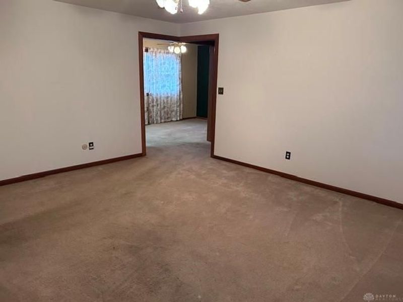 725 Hile Lane, Englewood, OH 45322 Photo 6