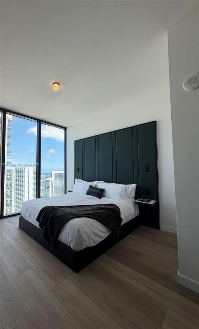 20 NE 11th St , Unit 5305, Miami, FL 33132 Photo