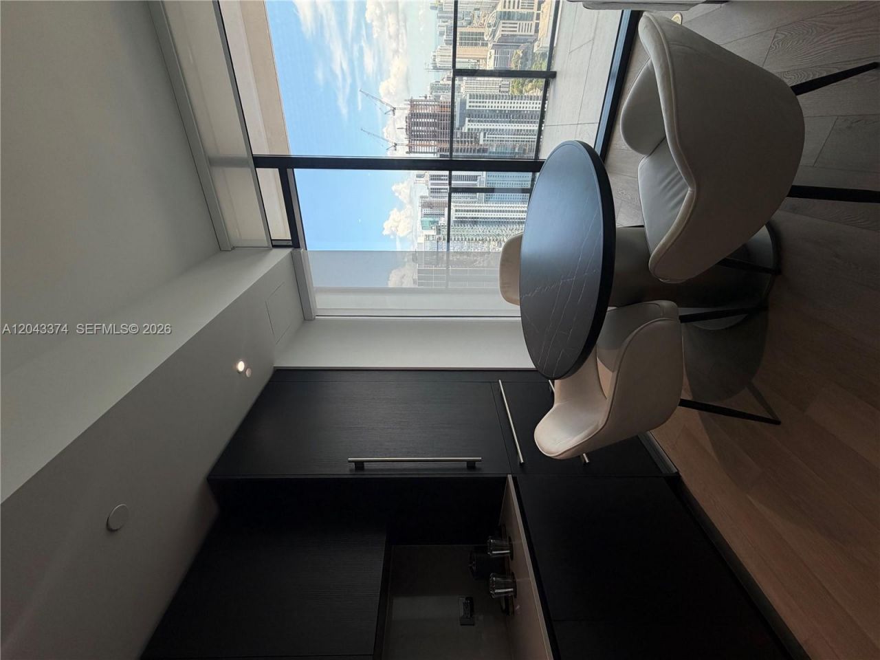 20 NE 11 St , Unit 5303, Miami, FL 33132 Photo
