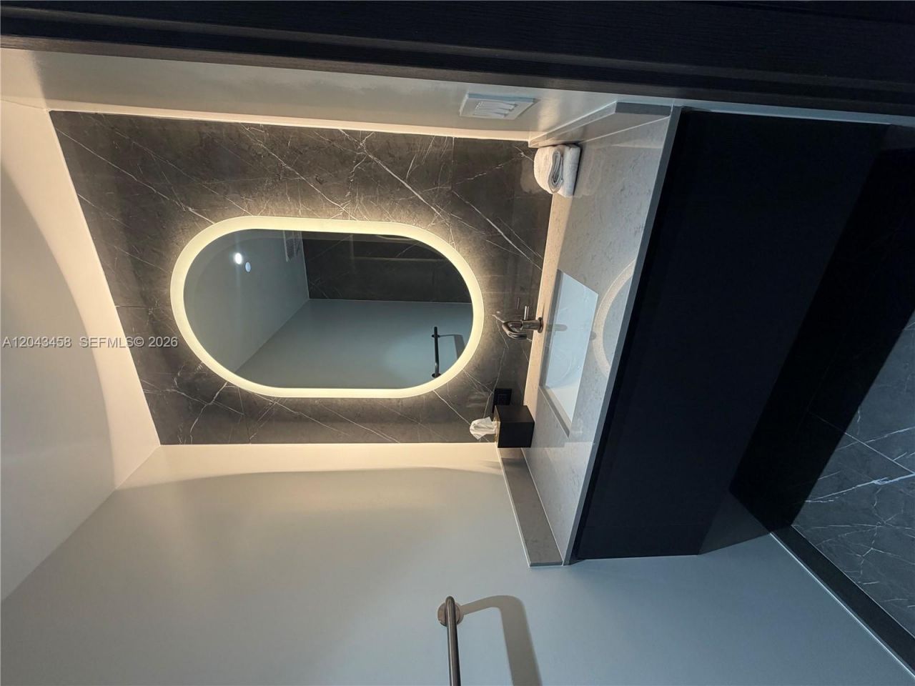 20 NE 11th St , Unit 5103, Miami, FL 33132 Photo