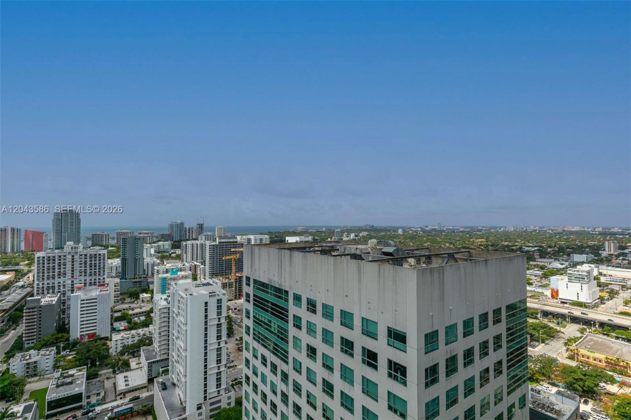 690 SW 1st Ct , Unit PHII17, Miami, FL 33130 Photo