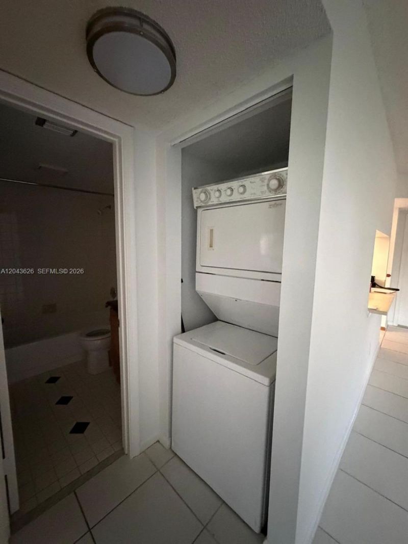 9643 NW 4th St , Unit 5B, Coral Springs, FL 33071 Photo