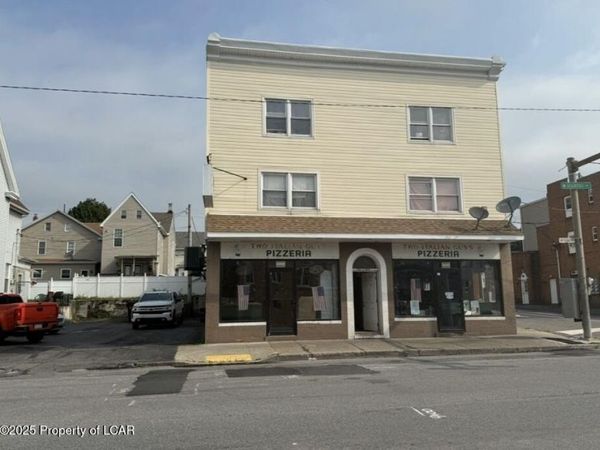 1 W Diamond Avenue, Hazleton, PA 18201