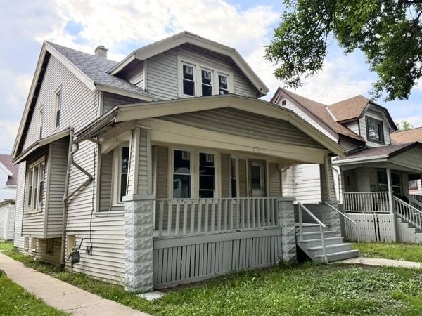 1323 S 37th STREET, Milwaukee, WI 53215