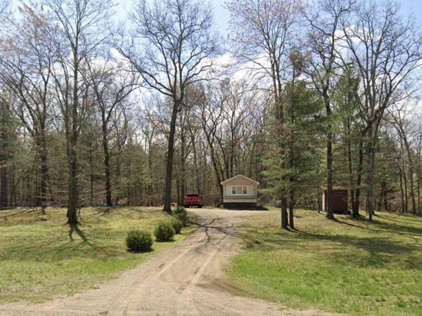 5244 109th Avenue, Pullman, MI 49450