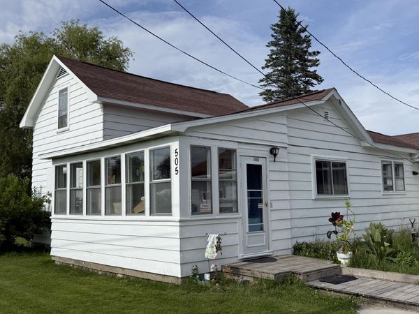 505 Lafayette Avenue, Cheboygan, MI 49721