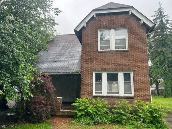 462 Watson Street, Akron, OH 44305
