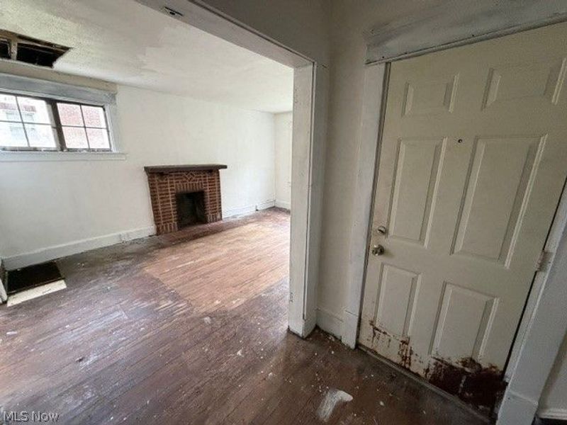 462 Watson Street, Akron, OH 44305 Photo 3
